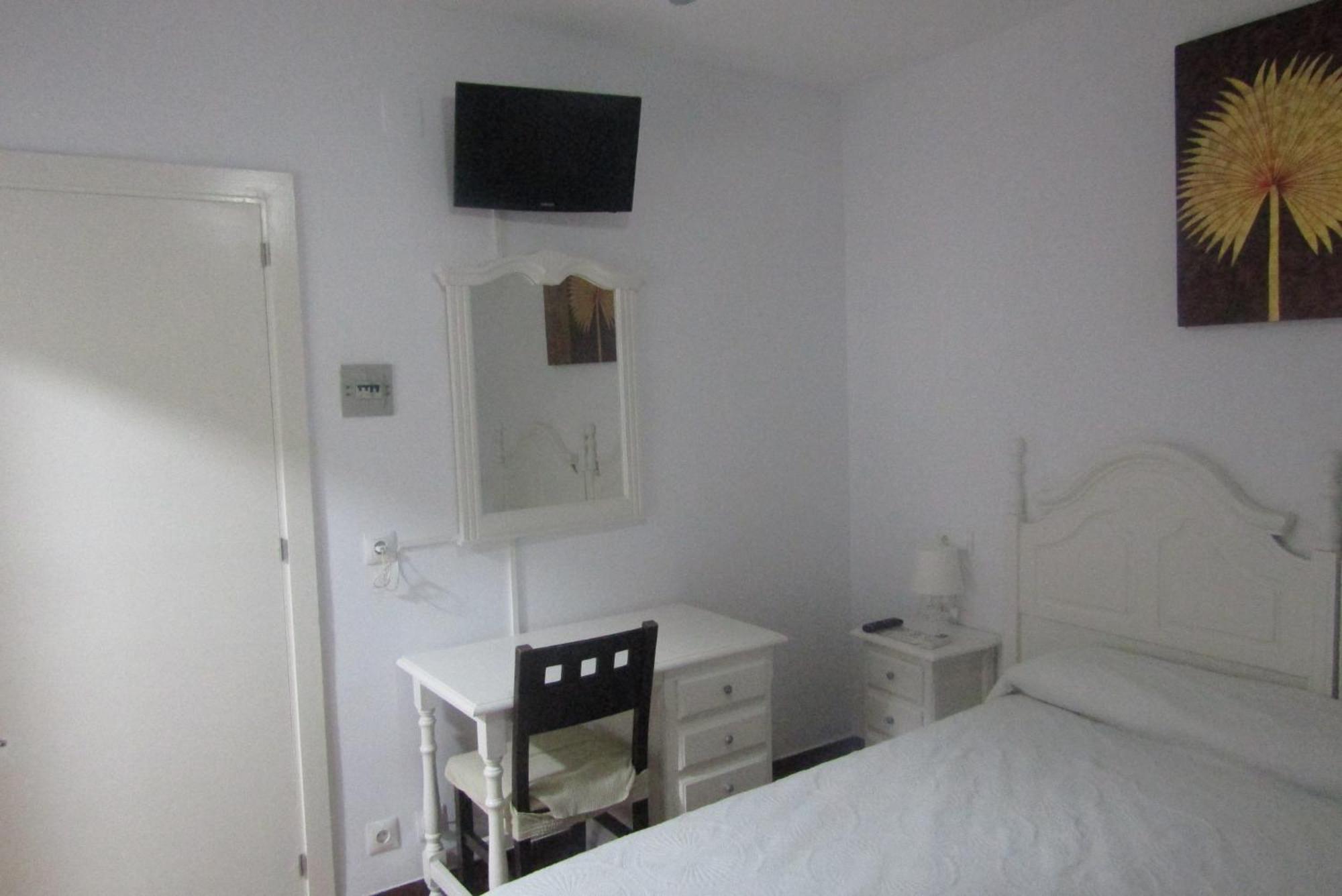 Hostal Andalucia Almuñécar Eksteriør billede