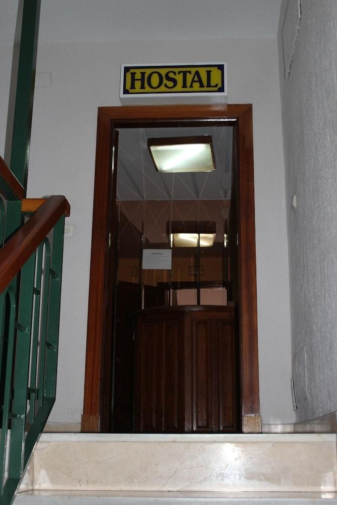 Hostal Andalucia Almuñécar Eksteriør billede